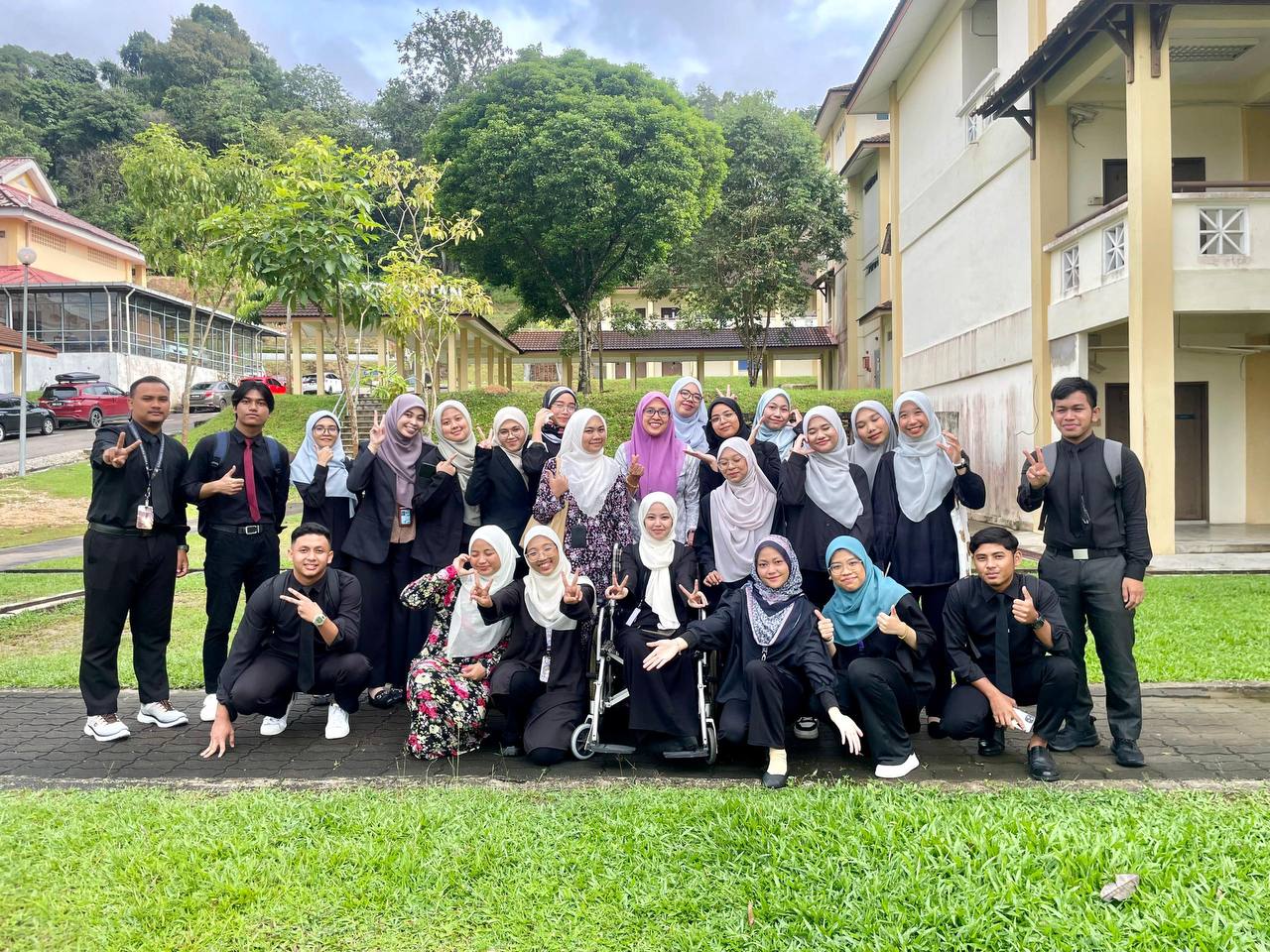 gambar 12